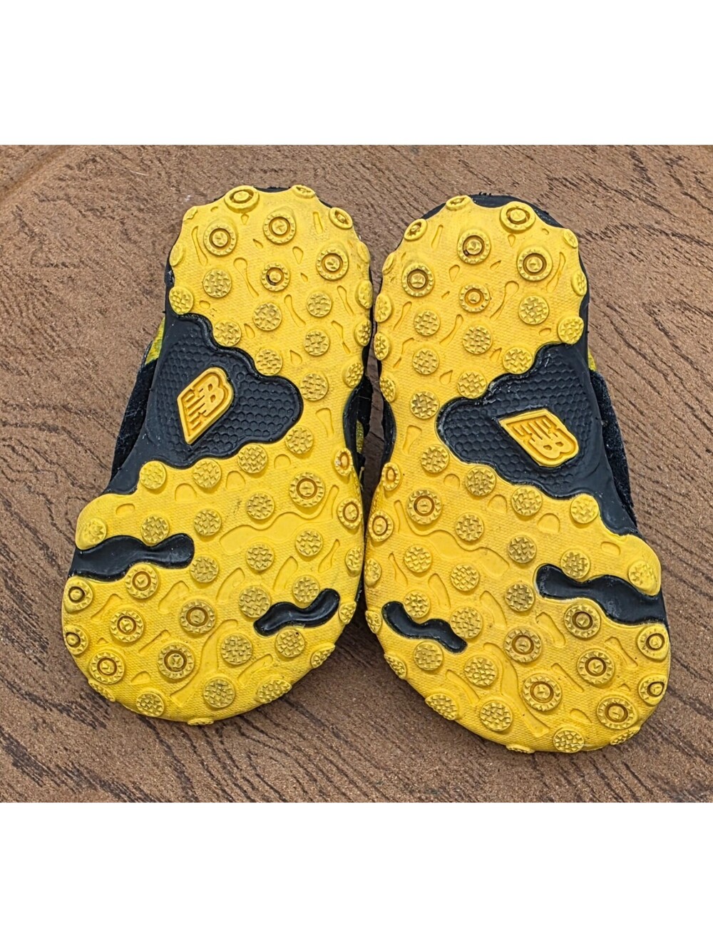 New Balance Minimus Boys 2 Trail Outdoor Shoes KT20YBl Sneakers Running Hiking - Picture 12 of 13